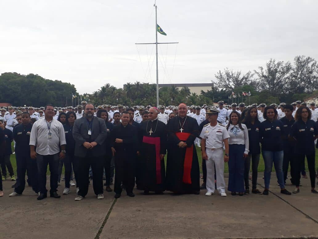 Marinha e Arquidiocese celebram parceria para atender crianças de comunidades da Ilha