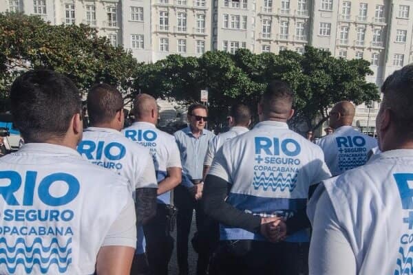 “Copacabana é a entrada do Rio de Janeiro, a vitrine, o Rio+Seguro começa por aqui e se estende por toda cidade, ainda sem prazo, mas vamos chegar”, disse o prefeito Marcelo Crivella